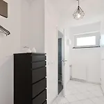 Sano - Hagen- Atemberaubende Sicht - Design - Balkon - Waschmaschine - Magenta Tv Apartment *