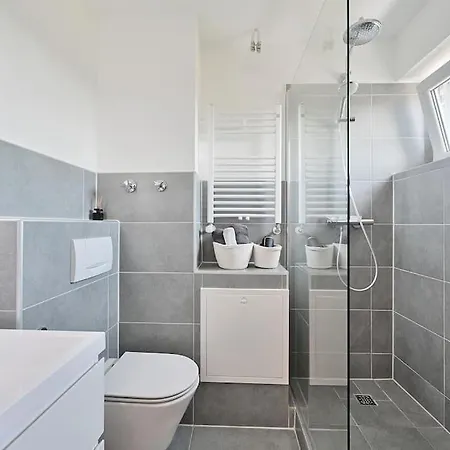 Sano - Hagen- Atemberaubende Sicht - Design - Balkon - Waschmaschine - Magenta Tv Apartment *